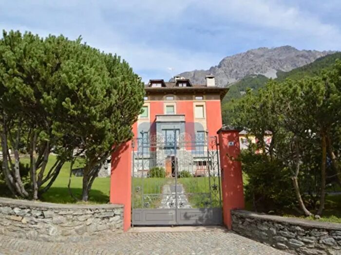 Appartamento con 5 locali in vendita in Via Monte Braulio, Bormio