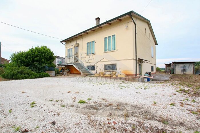Casa in vendita in Via Carnevale Poggio Rusco Mantova Lombardia Italia, Poggio Rusco