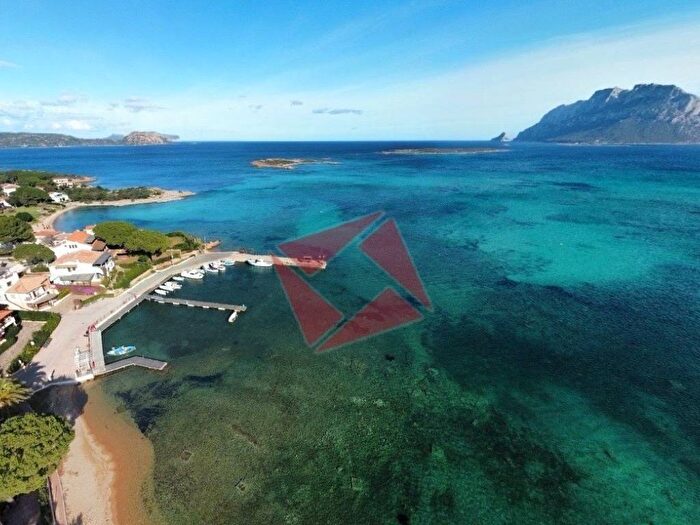 Appartamento trilocale in affitto in Viale Pietro Nenni, Porto San Paolo, Loiri Porto San Paolo