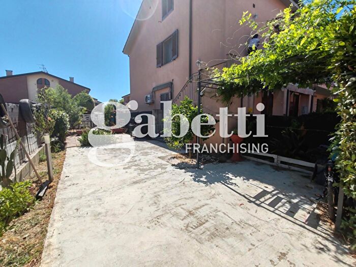 Appartamento bilocale in vendita in Via Allende, Cascina