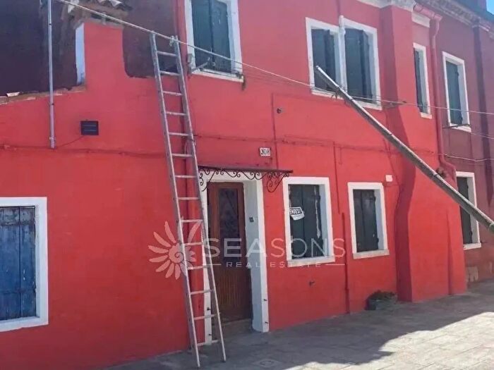 Casa quadrilocale in vendita in Venezia