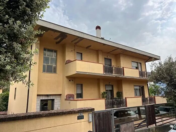 Casa con 6 locali in vendita in Via Metauro, Spoltore