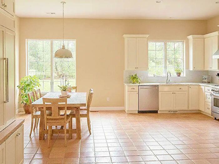 Casa con 6 locali in vendita in Calci Pi, Calci