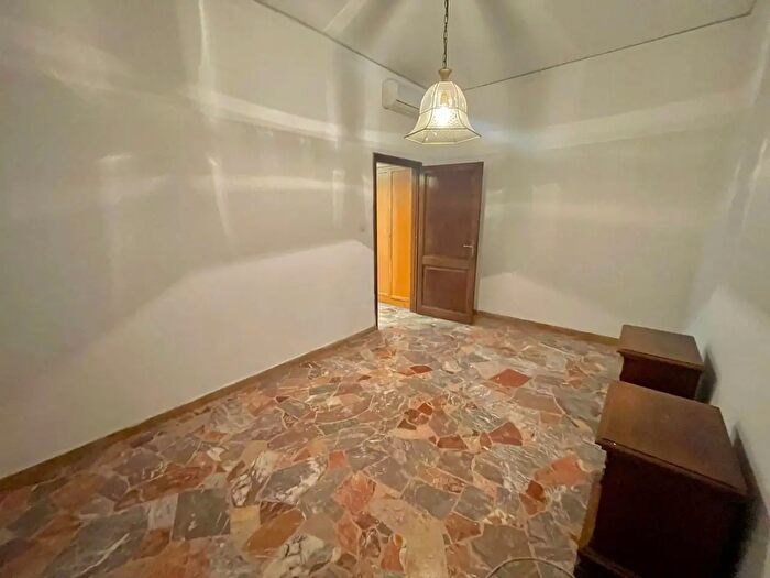 Appartamento con 5 locali in vendita in Via Antonio del Pollaiolo, Firenze