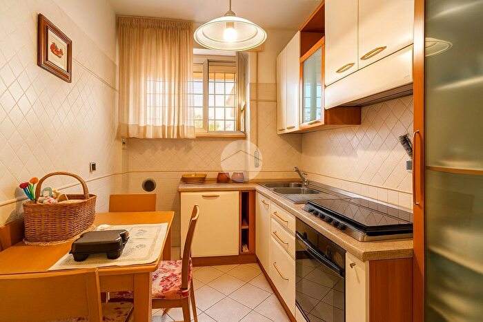 Appartamento trilocale in vendita in Viale Benedetto Brin, Terni