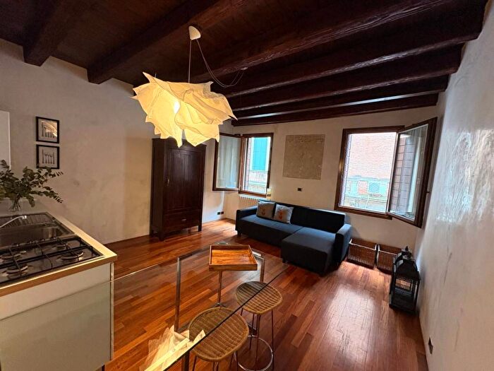 Appartamento monolocale in affitto in Via Cesare Battisti, Santa Sofia Altinate, Padova