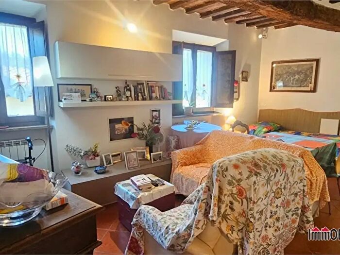 Appartamento bilocale in vendita in Colle Di Val D'Elsa