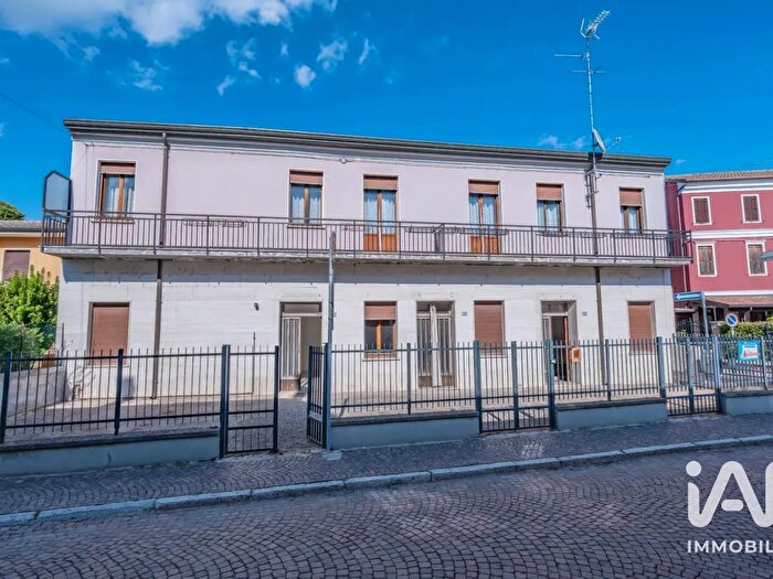 Casa con 11 locali in vendita in Via Giuseppe Verdi, Ariano Nel Polesine
