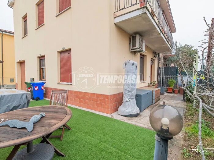 Appartamento quadrilocale in vendita in Via Iº Maggio, Soliera