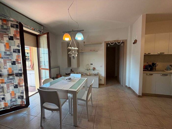 Appartamento trilocale in affitto in Centro, Certaldo