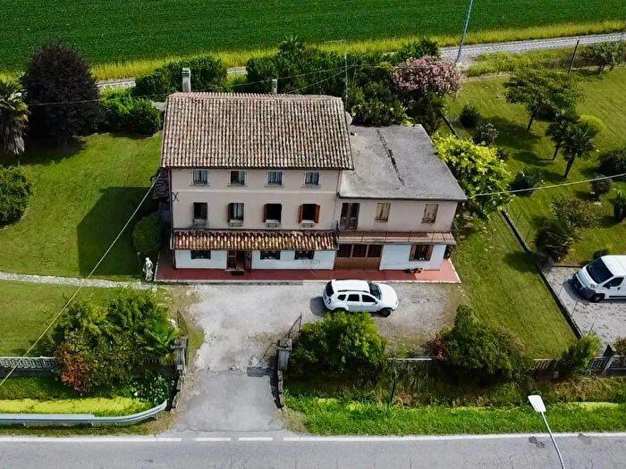 Casa con 6 locali in vendita in Cordovado