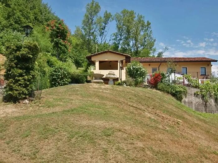 Casa in vendita in Dogliani