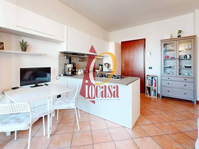Appartamento bilocale in affitto in Via del Futurismo, Santa Giulia, Milano