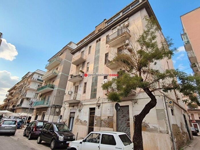 Appartamento quadrilocale in vendita in Via Pietro Scrocco, Foggia