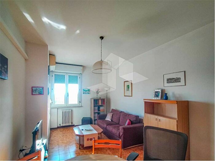 Appartamento con 6 locali in affitto in Baragalla Canalina, Reggio Emilia