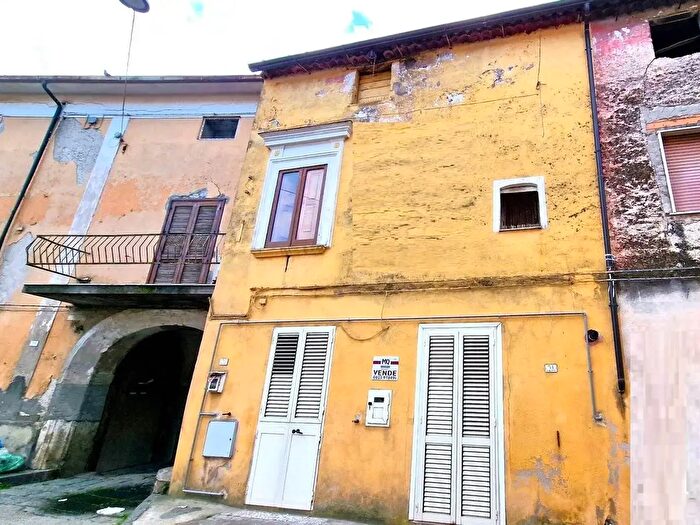 Casa bilocale in vendita in Via Boccucci, Mondragone