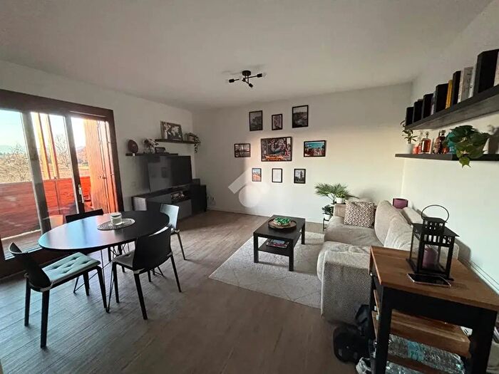 Appartamento trilocale in vendita in Via Albano SantAlessandro, Brusaporto