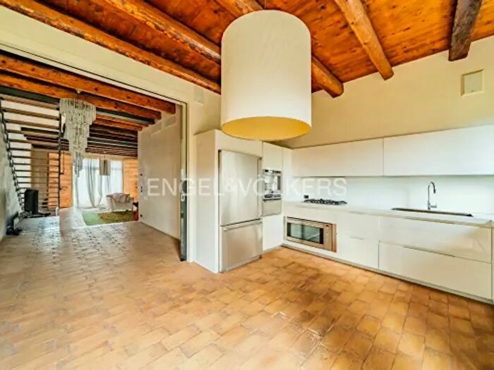 Casa quadrilocale in vendita in Via Andrea Palladio, Asolo