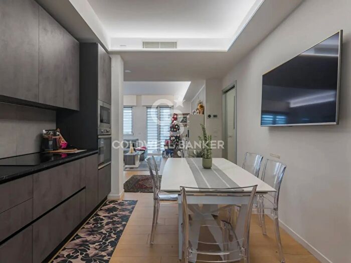 Appartamento con 5 locali in vendita in Viale Marzabotto, Riccione