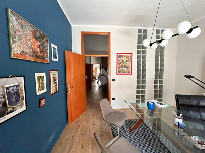 Appartamento trilocale in vendita in Via Foggia, Altamura