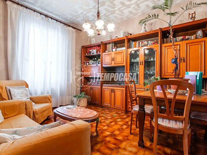 Appartamento trilocale in vendita in Via Risorgimento, Lurago Marinone