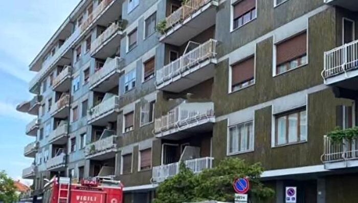 Appartamento trilocale in vendita in Via Albino Cei, Sannazzaro De Burgondi