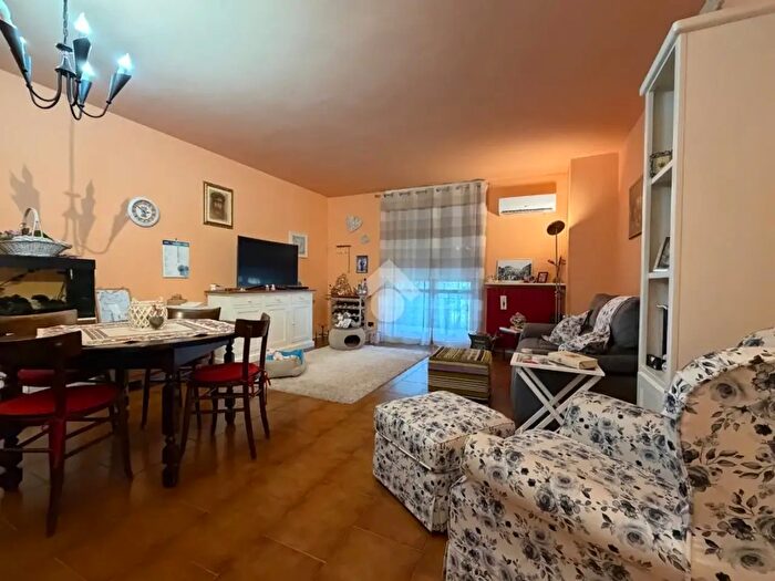 Appartamento trilocale in vendita in Via XX Settembre, Portalbera