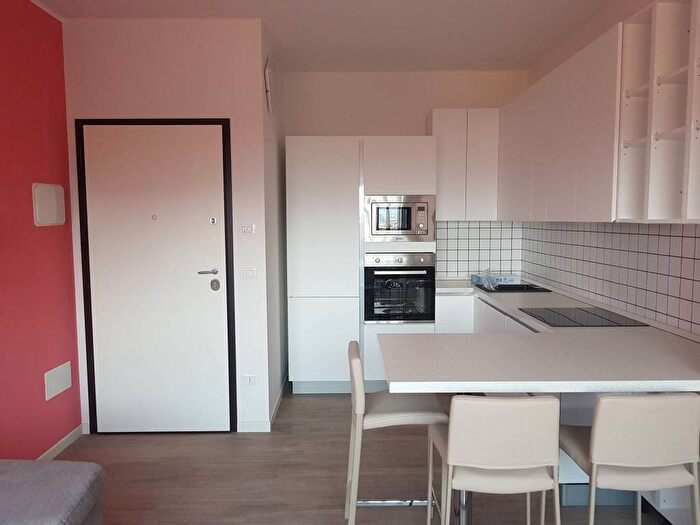 Appartamento bilocale in affitto in Via Emilia Ponente, Saffi, Bologna