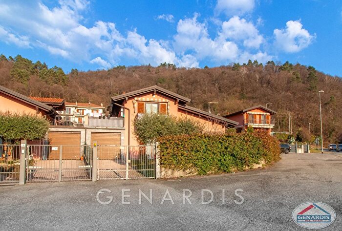 Appartamento bilocale in vendita in Via Margorabbia C, Montegrino Valtravaglia