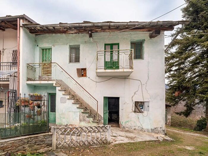 Casa trilocale in vendita in Via Beltramone, Barge