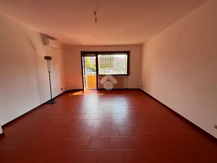 Appartamento quadrilocale in vendita in Via San Zeno, Brescia