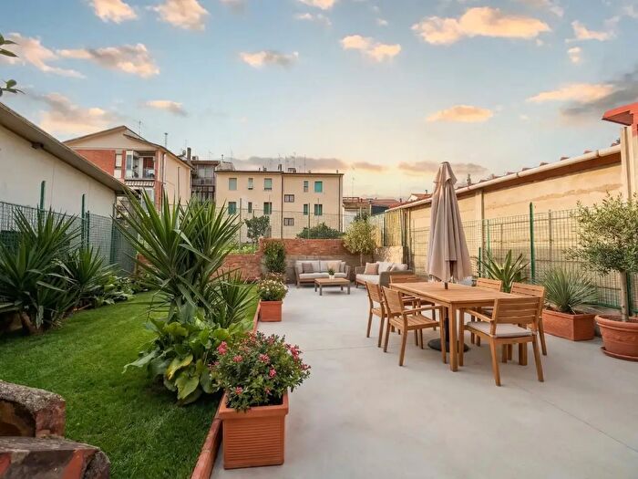Appartamento con 5 locali in vendita in Via Antonio Rossellino, Empoli