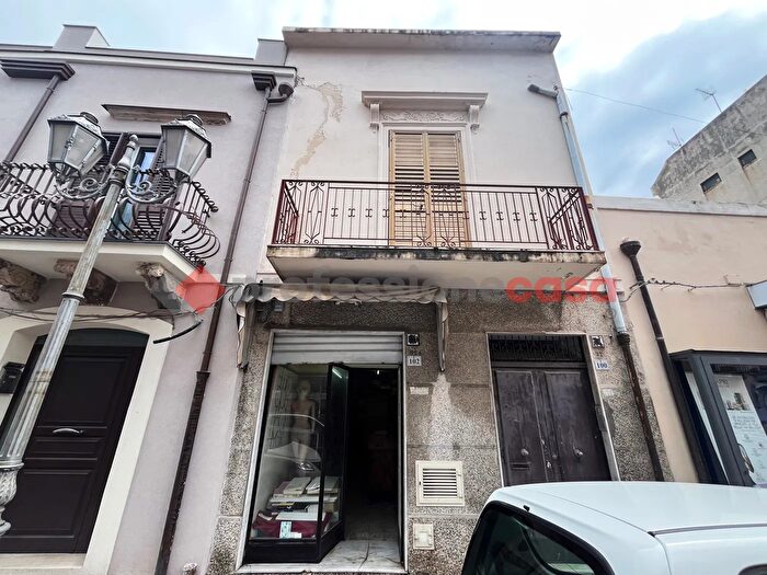 Casa con 5 locali in vendita in Via Umberto I, Milazzo