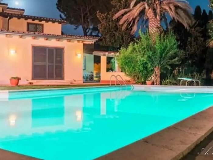 Casa con 6 locali in vendita in Via Prato Lauro, Roma