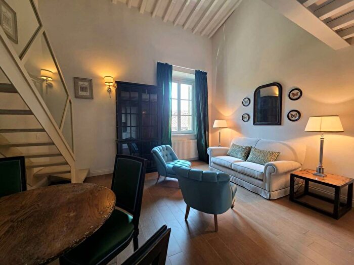 Appartamento trilocale in affitto in Via dellOrto, San Frediano, Firenze