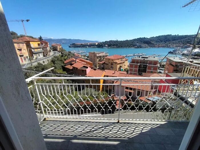 Appartamento con 5 locali in vendita in Portovenere