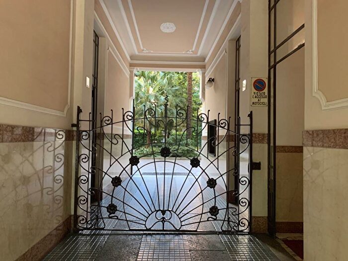 Appartamento monolocale in affitto in Via Giulio Cesare Procaccini, Paolo Sarpi, Milano