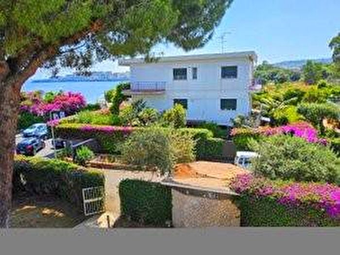 Appartamento bilocale in affitto in Via Angelo Musco, Centro, Aci Castello