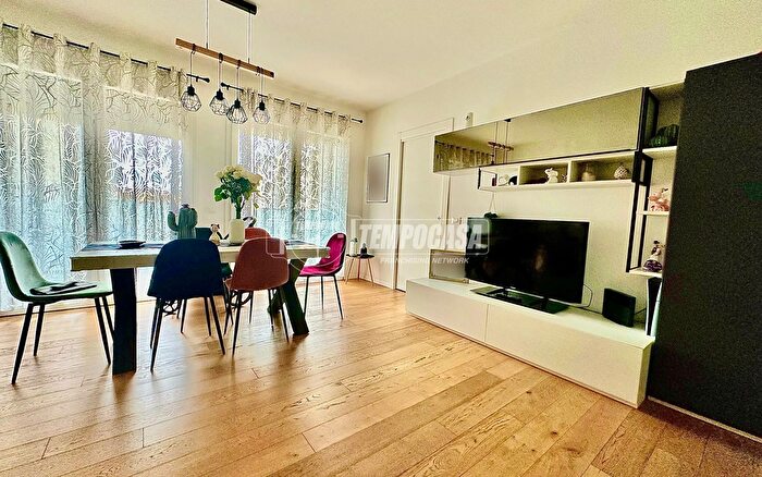 Appartamento trilocale in vendita in Via Giorgio Amendola, Rozzano