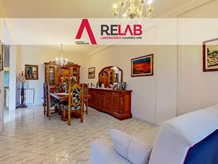 Appartamento con 13 locali in vendita in Via delle Anguille, Fiumicino