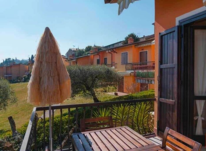 Appartamento con 5 locali in vendita in Soiano Del Lago