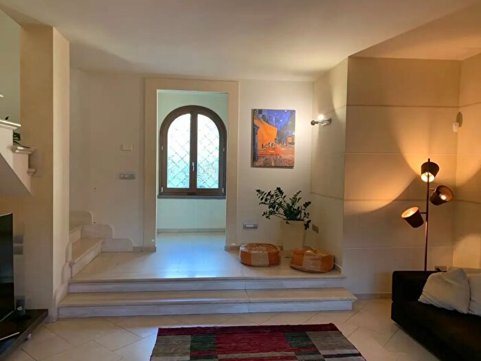 Casa con 6 locali in vendita in Ontanara, Cecina