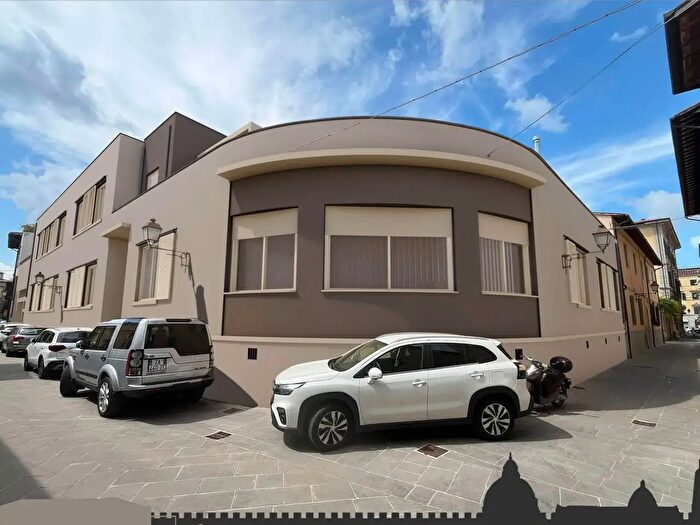 Appartamento con 5 locali in vendita in Pisa