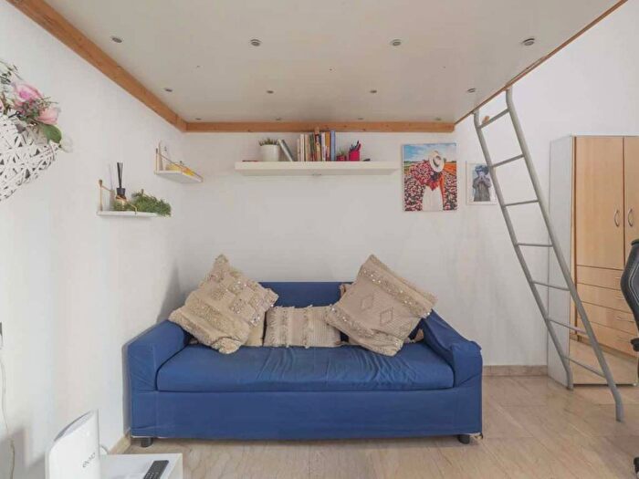 Appartamento monolocale in affitto in Via Melzo, Porta Venezia, Milano