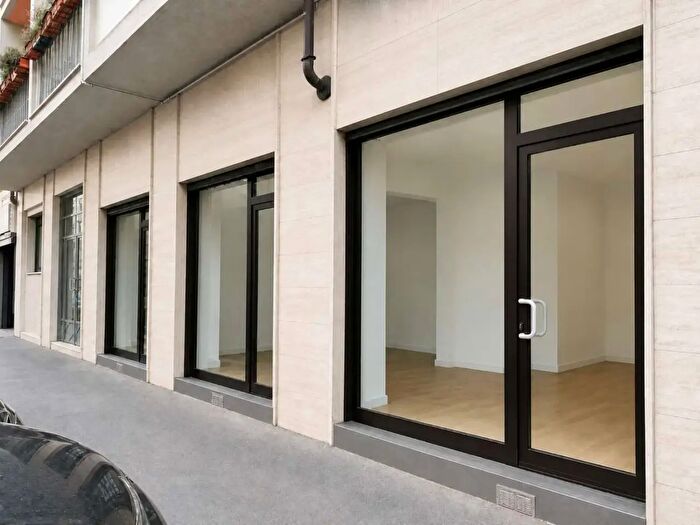 Appartamento con 5 locali in affitto in Milano