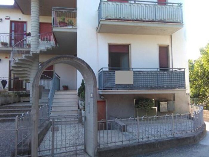 Appartamento con 5 locali in vendita in Via Pantiere, Castelbellino