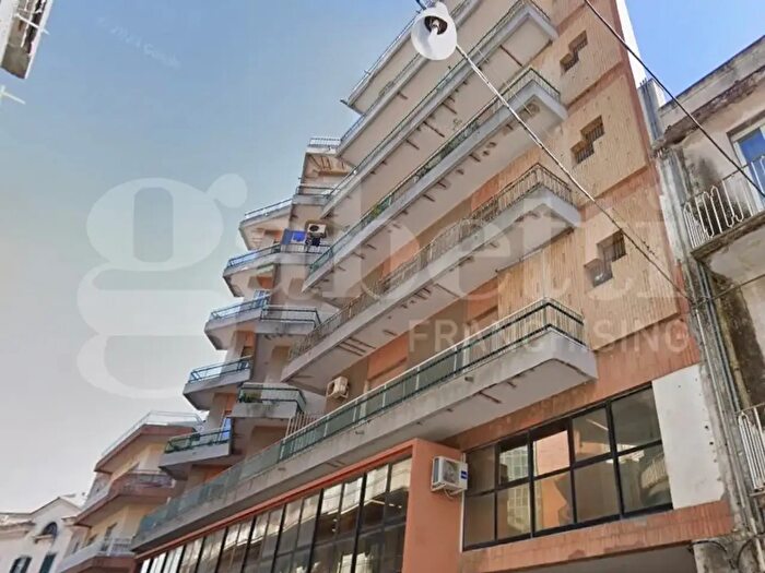 Appartamento con 5 locali in vendita in Via Dante Alighieri, Ragusa