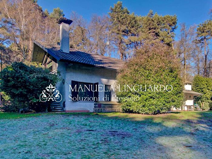 Casa con 5 locali in affitto in via Varallo Pombia, Centro, Castelletto Sopra Ticino