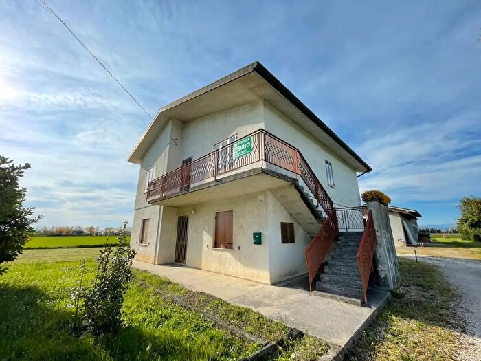 Casa con 5 locali in vendita in Via dei Tigli, Palmanova