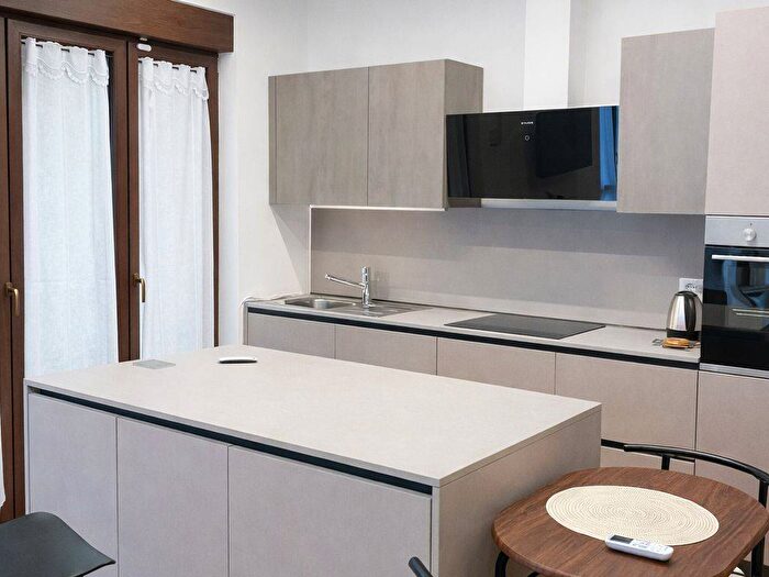 Appartamento trilocale in affitto in Casali Cuserina, Centro, Cannobio